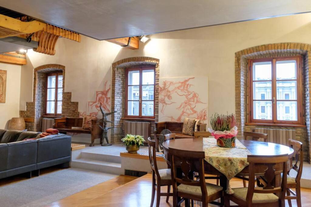 Апартаменты 6 Ponterosso - Luxury Attic Триест Экстерьер фото